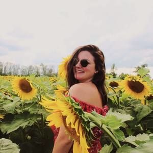 Meet your Posher, Emma